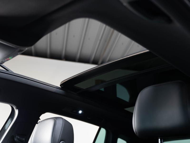 Voitures occasions VOLKSWAGEN TIGUAN R-Line Champagne-au-Mont-d'Or