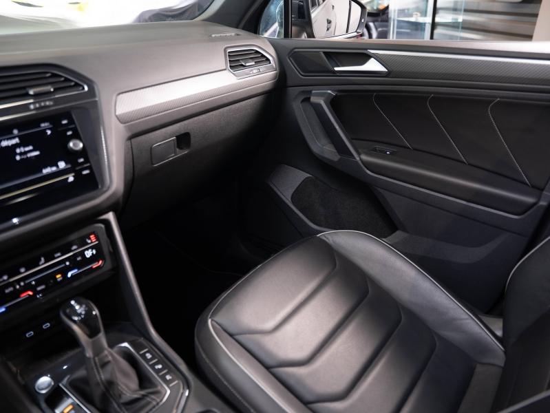 Voitures occasions VOLKSWAGEN TIGUAN R-Line Champagne-au-Mont-d'Or
