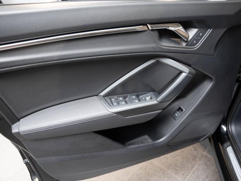 Voitures occasions Audi Q3 Base Champagne-au-Mont-d'Or