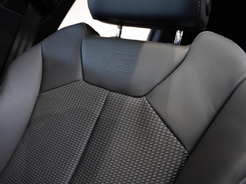 Voitures occasions Audi Q3 Base Champagne-au-Mont-d'Or