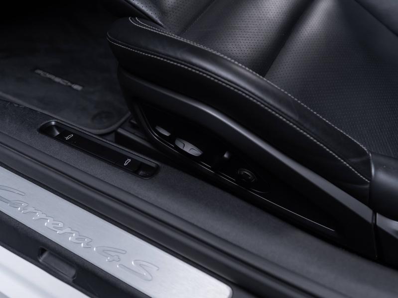 Voitures occasions PORSCHE 911 Coupe Carrera 4S Champagne-au-Mont-d'Or