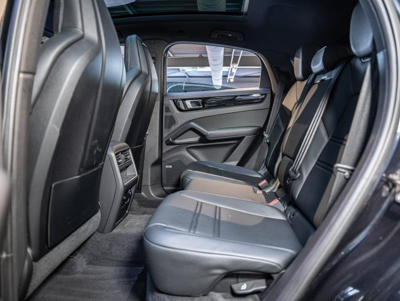 Voitures occasions PORSCHE Cayenne Coupe E-Hybrid Champagne-au-Mont-d'Or