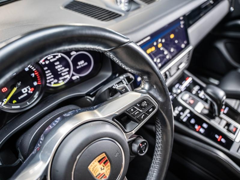 Voitures occasions PORSCHE Cayenne Coupe E-Hybrid Champagne-au-Mont-d'Or