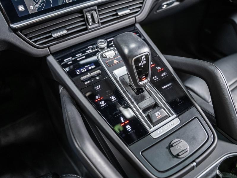 Voitures occasions PORSCHE Cayenne Coupe E-Hybrid Champagne-au-Mont-d'Or