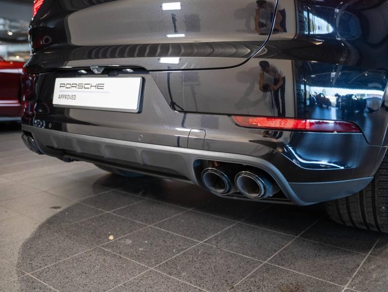 Voitures occasions PORSCHE Cayenne Coupe E-Hybrid Champagne-au-Mont-d'Or