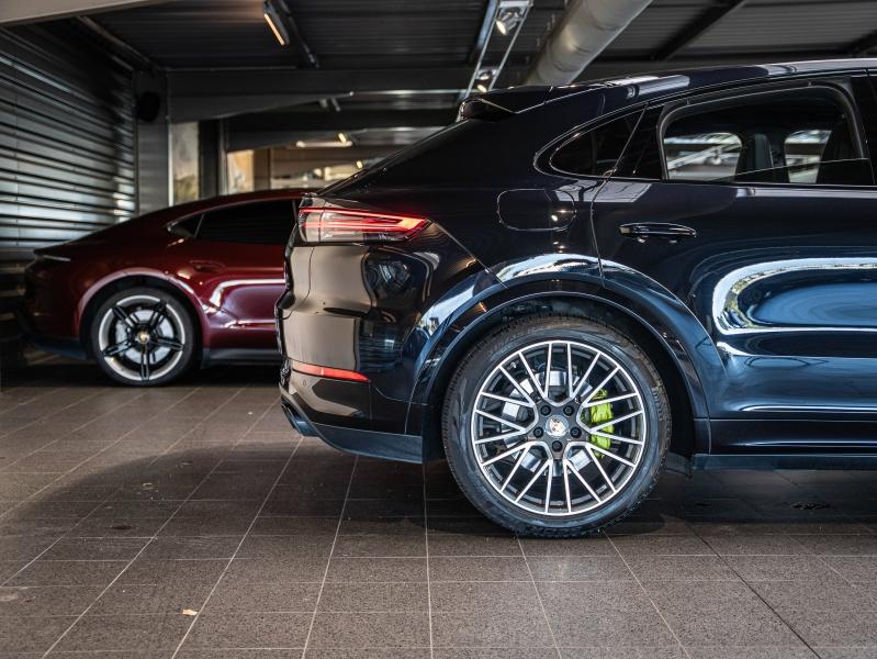 Voitures occasions PORSCHE Cayenne Coupe E-Hybrid Champagne-au-Mont-d'Or