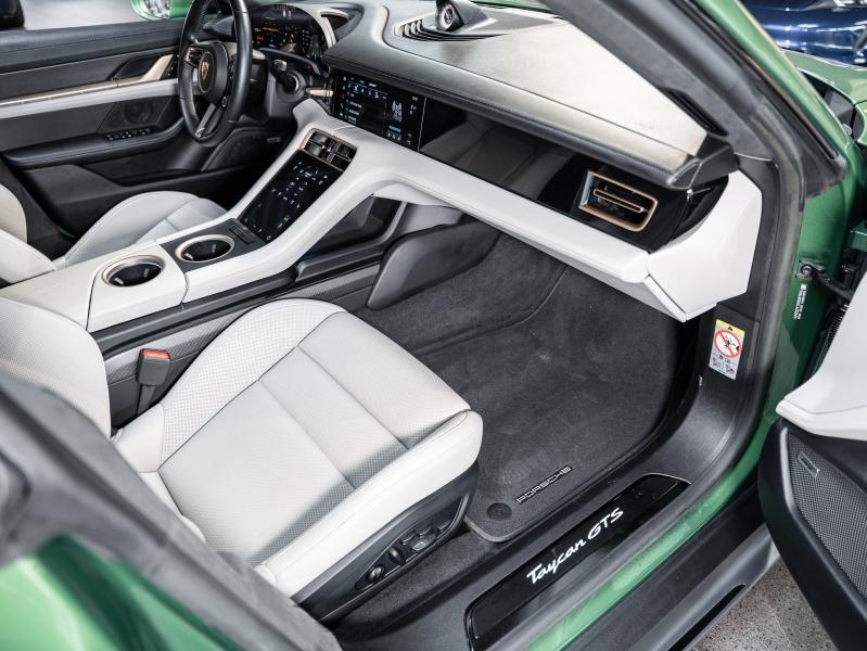 Voitures occasions PORSCHE Taycan Sport Turismo GTS Champagne-au-Mont-d'Or