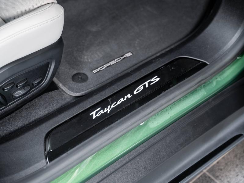 Voitures occasions PORSCHE Taycan Sport Turismo GTS Champagne-au-Mont-d'Or