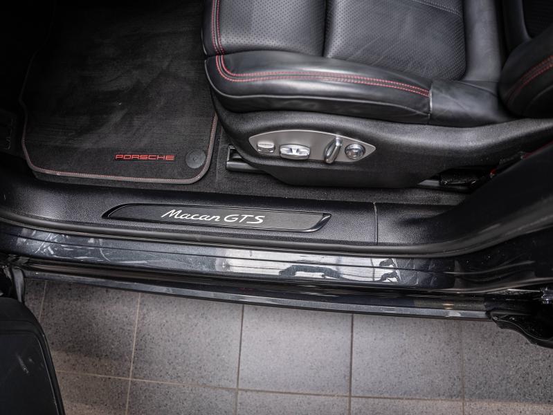 Voitures occasions PORSCHE MACAN GTS Champagne-au-Mont-d'Or