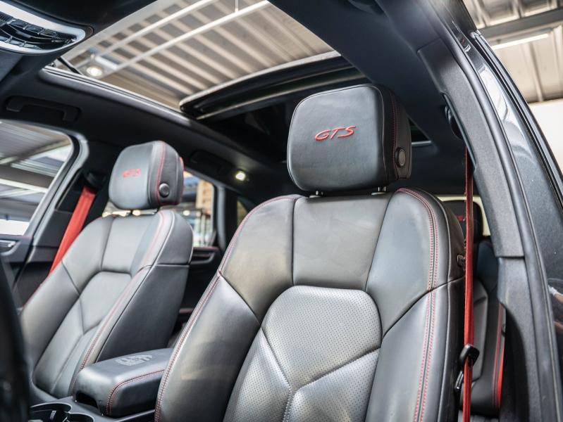 Voitures occasions PORSCHE MACAN GTS Champagne-au-Mont-d'Or