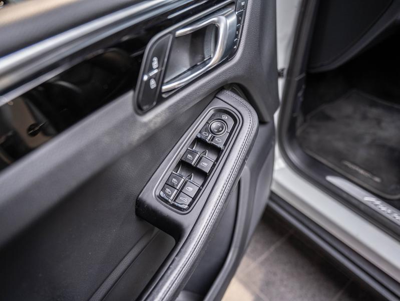 Voitures occasions PORSCHE MACAN S Champagne-au-Mont-d'Or