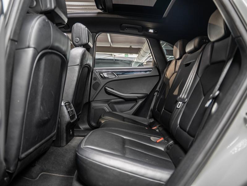 Voitures occasions PORSCHE MACAN S Champagne-au-Mont-d'Or