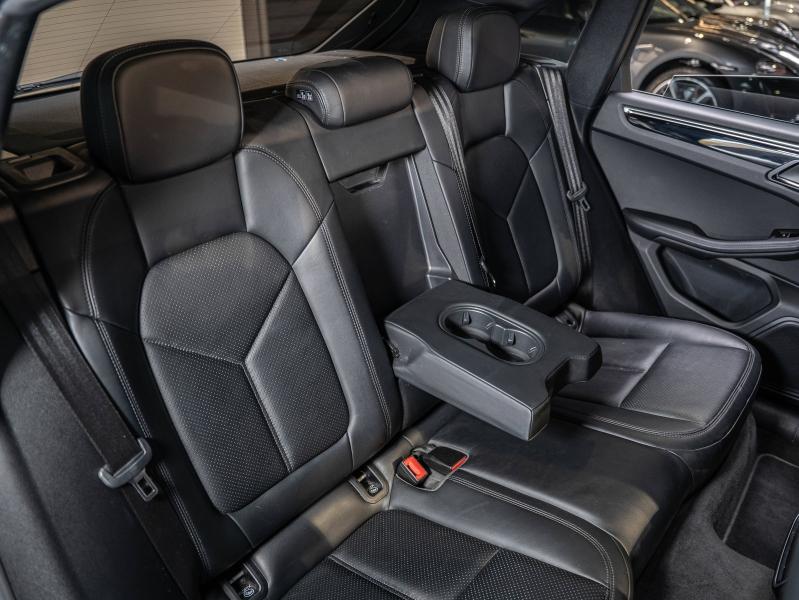 Voitures occasions PORSCHE MACAN S Champagne-au-Mont-d'Or