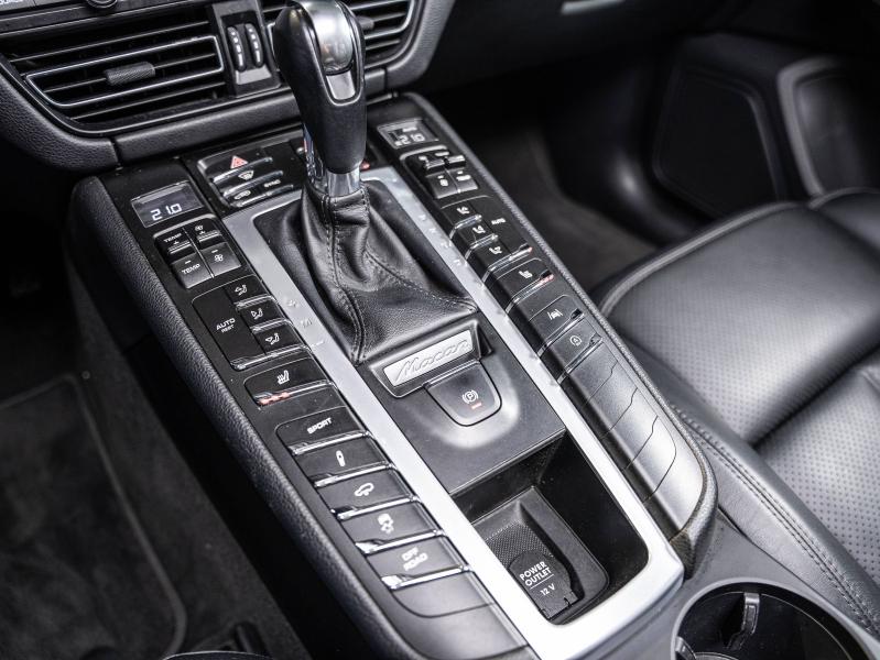 Voitures occasions PORSCHE MACAN S Champagne-au-Mont-d'Or