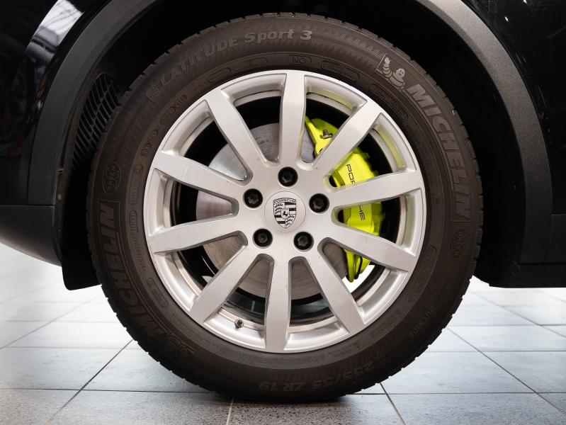 Voitures occasions PORSCHE CAYENNE E-Hybrid Champagne-au-Mont-d'Or