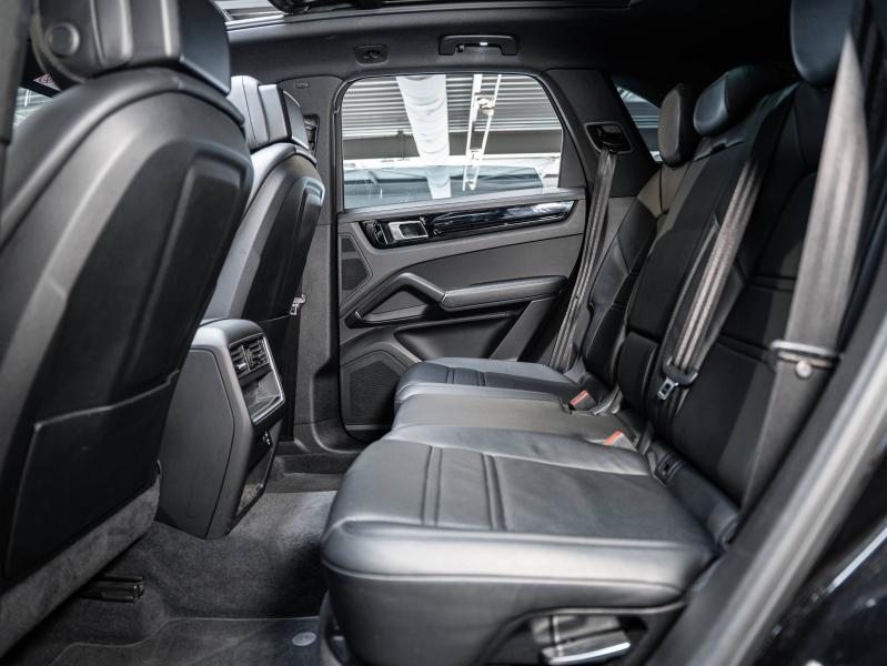 Voitures occasions PORSCHE CAYENNE E-Hybrid Champagne-au-Mont-d'Or