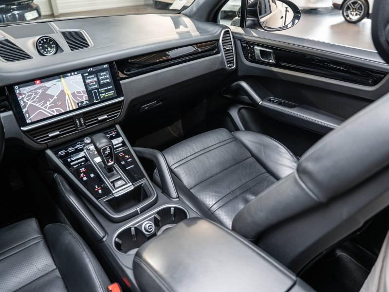 Voitures occasions PORSCHE CAYENNE E-Hybrid Champagne-au-Mont-d'Or