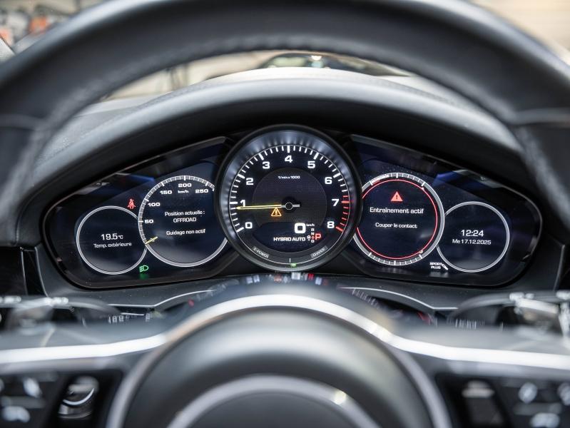 Voitures occasions PORSCHE CAYENNE E-Hybrid Champagne-au-Mont-d'Or