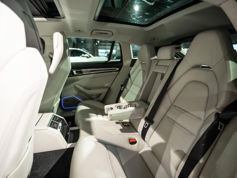 Voitures occasions PORSCHE Panamera Spt Turismo 4 E-Hybrid Champagne-au-Mont-d'Or