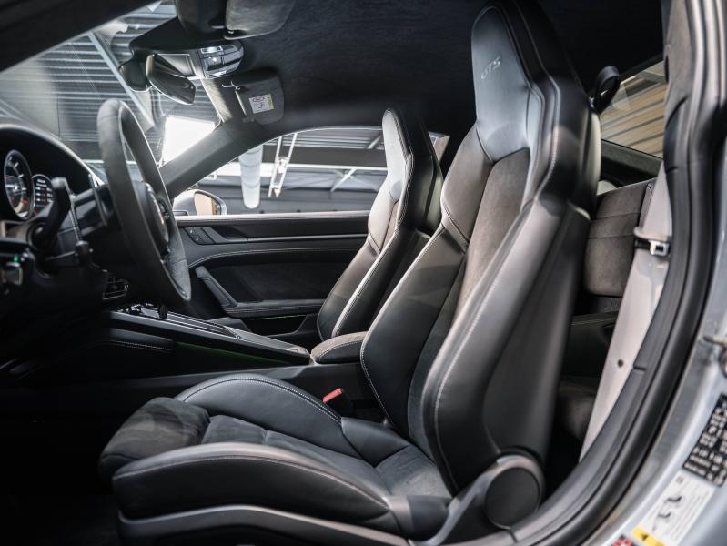 Voitures occasions PORSCHE 911 Coupe Carrera GTS Champagne-au-Mont-d'Or