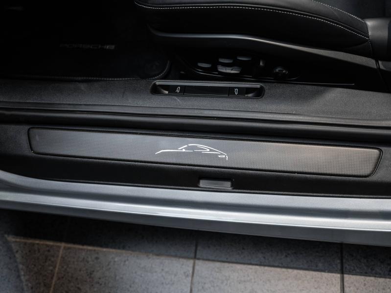 Voitures occasions PORSCHE 911 Coupe Carrera GTS Champagne-au-Mont-d'Or