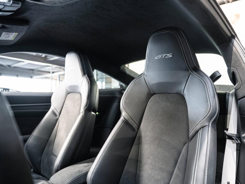 Voitures occasions PORSCHE 911 Coupe Carrera GTS Champagne-au-Mont-d'Or