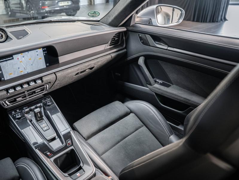 Voitures occasions PORSCHE 911 Coupe Carrera GTS Champagne-au-Mont-d'Or