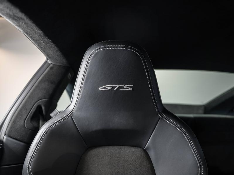 Voitures occasions PORSCHE 911 Coupe Carrera GTS Champagne-au-Mont-d'Or