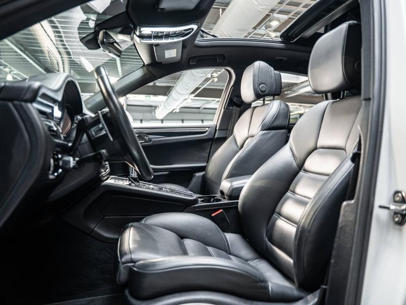 Voitures occasions PORSCHE MACAN S Champagne-au-Mont-d'Or