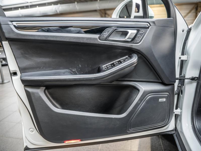 Voitures occasions PORSCHE MACAN S Champagne-au-Mont-d'Or