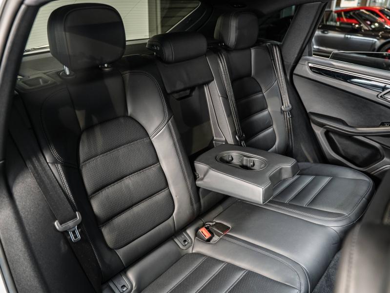 Voitures occasions PORSCHE MACAN S Champagne-au-Mont-d'Or