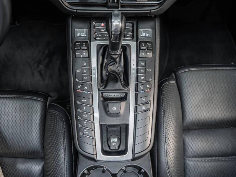 Voitures occasions PORSCHE MACAN S Champagne-au-Mont-d'Or