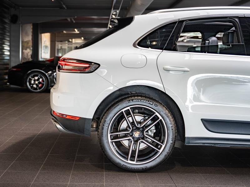 Voitures occasions PORSCHE MACAN S Champagne-au-Mont-d'Or