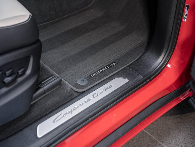 Voitures occasions PORSCHE Cayenne Coupe Turbo E-Hybrid Champagne-au-Mont-d'Or