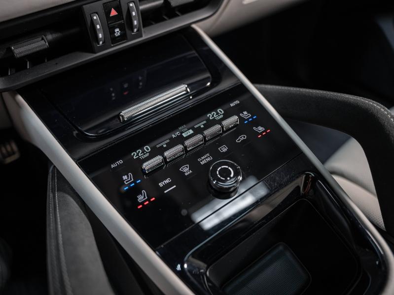 Voitures occasions PORSCHE Cayenne Coupe Turbo E-Hybrid Champagne-au-Mont-d'Or