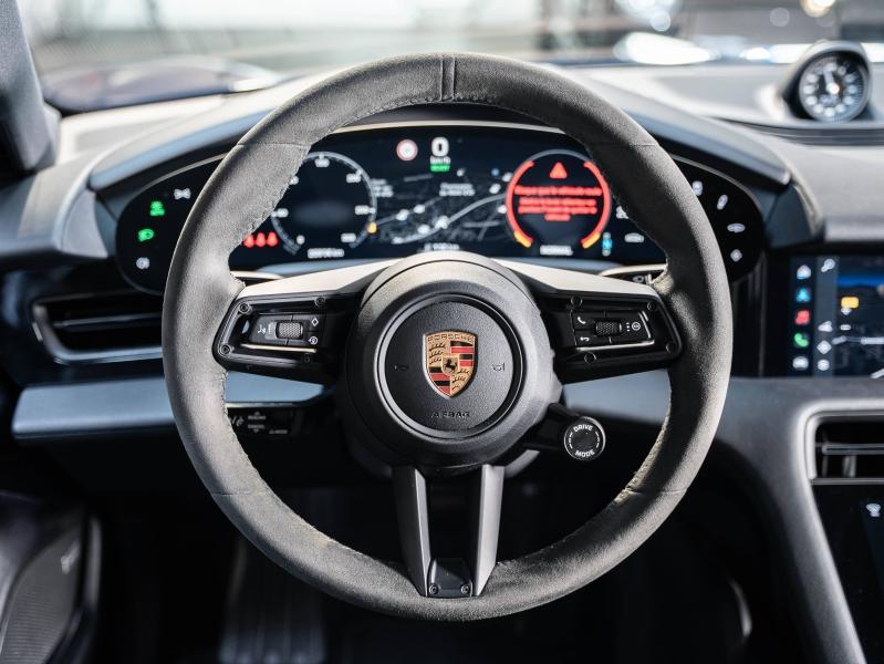 Voitures occasions PORSCHE Taycan Cross Turismo 4S Champagne-au-Mont-d'Or