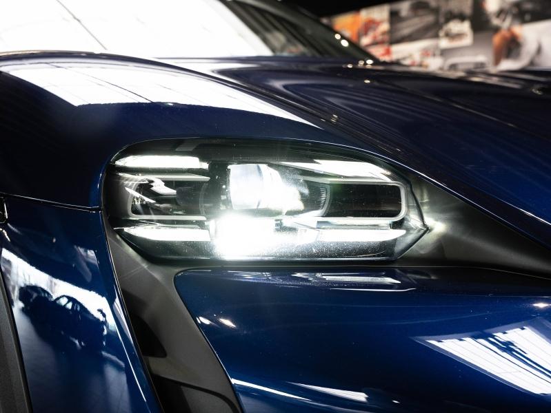 Voitures occasions PORSCHE Taycan Cross Turismo 4S Champagne-au-Mont-d'Or