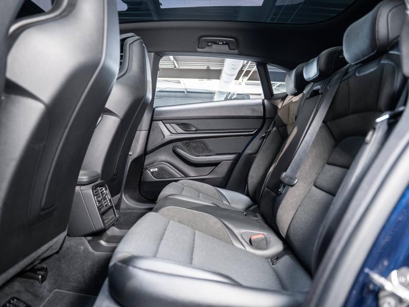 Voitures occasions PORSCHE Taycan Cross Turismo 4S Champagne-au-Mont-d'Or