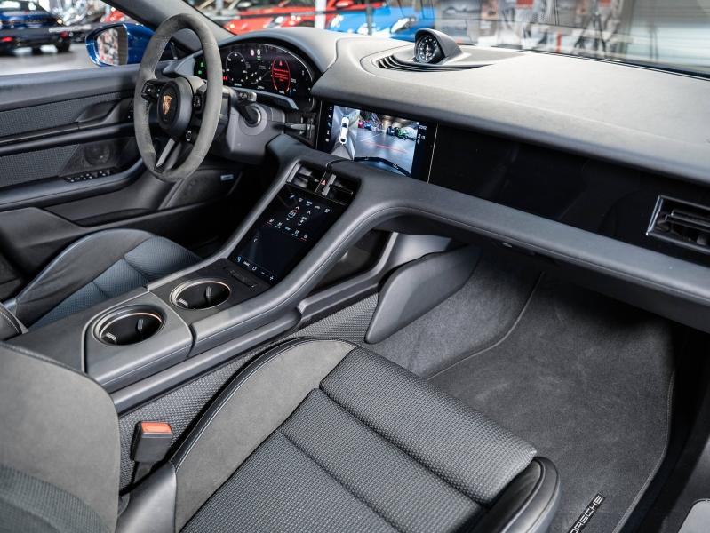 Voitures occasions PORSCHE Taycan Cross Turismo 4S Champagne-au-Mont-d'Or