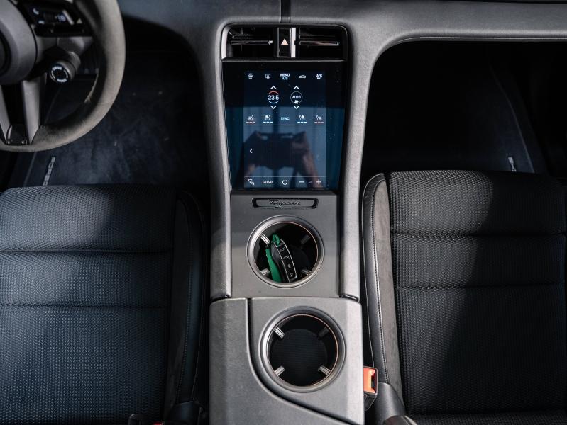 Voitures occasions PORSCHE Taycan Cross Turismo 4S Champagne-au-Mont-d'Or