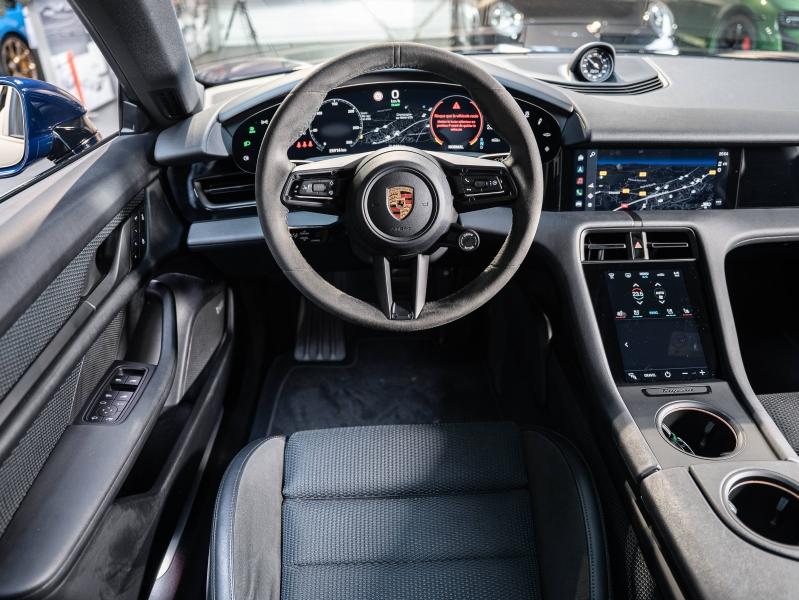 Voitures occasions PORSCHE Taycan Cross Turismo 4S Champagne-au-Mont-d'Or