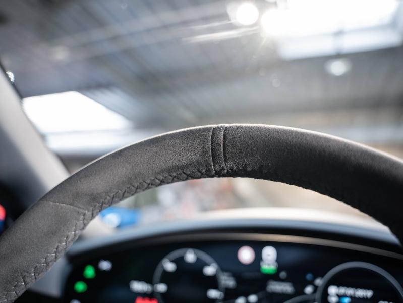 Voitures occasions PORSCHE Taycan Cross Turismo 4S Champagne-au-Mont-d'Or