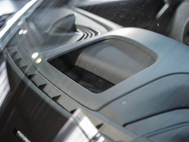 Voitures occasions PORSCHE Taycan Cross Turismo 4S Champagne-au-Mont-d'Or