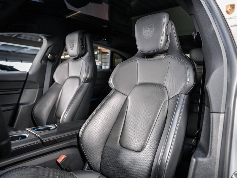 Voitures occasions PORSCHE Taycan Cross Turismo 4 Champagne-au-Mont-d'Or