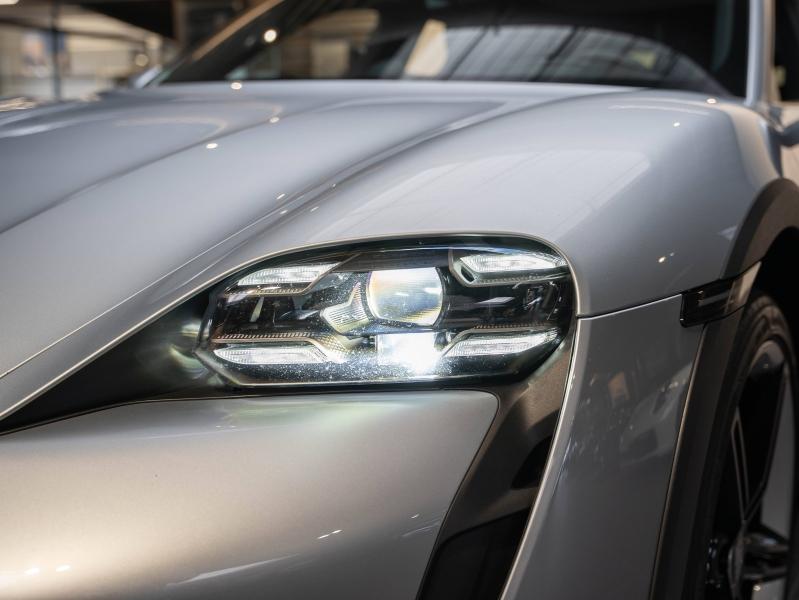 Voitures occasions PORSCHE Taycan Cross Turismo 4 Champagne-au-Mont-d'Or