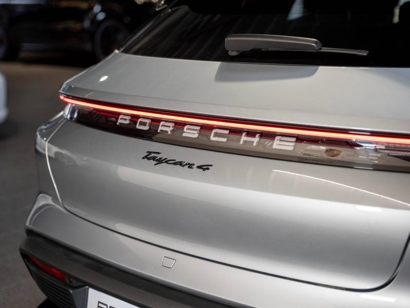 Voitures occasions PORSCHE Taycan Cross Turismo 4 Champagne-au-Mont-d'Or