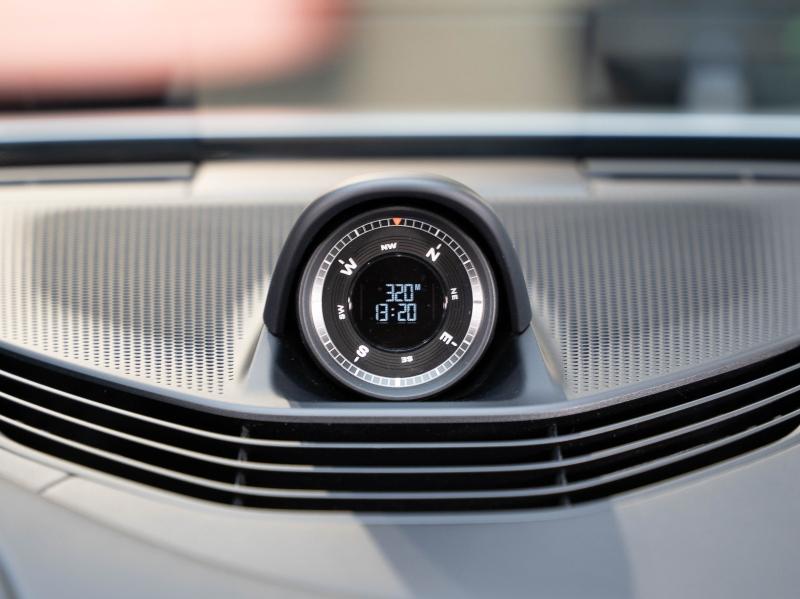 Voitures occasions PORSCHE Taycan Cross Turismo 4 Champagne-au-Mont-d'Or