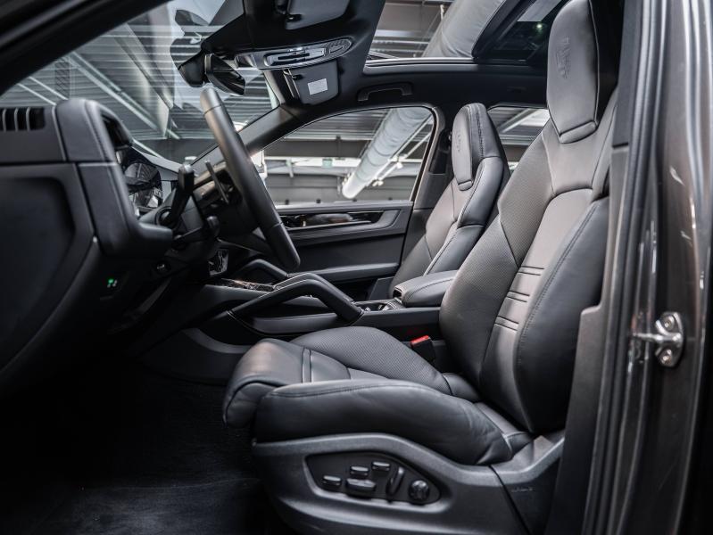 Voitures occasions PORSCHE CAYENNE Black Edition Champagne-au-Mont-d'Or