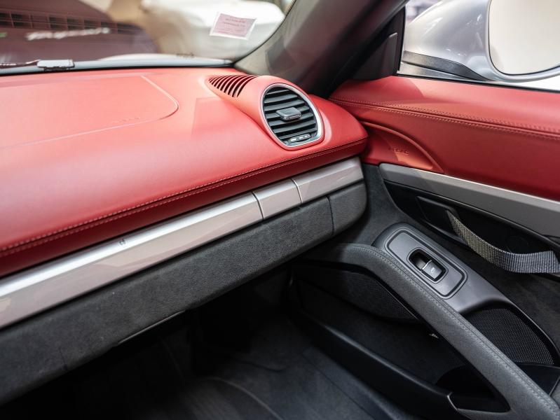 Voitures occasions PORSCHE 718 Spyder Base Champagne-au-Mont-d'Or