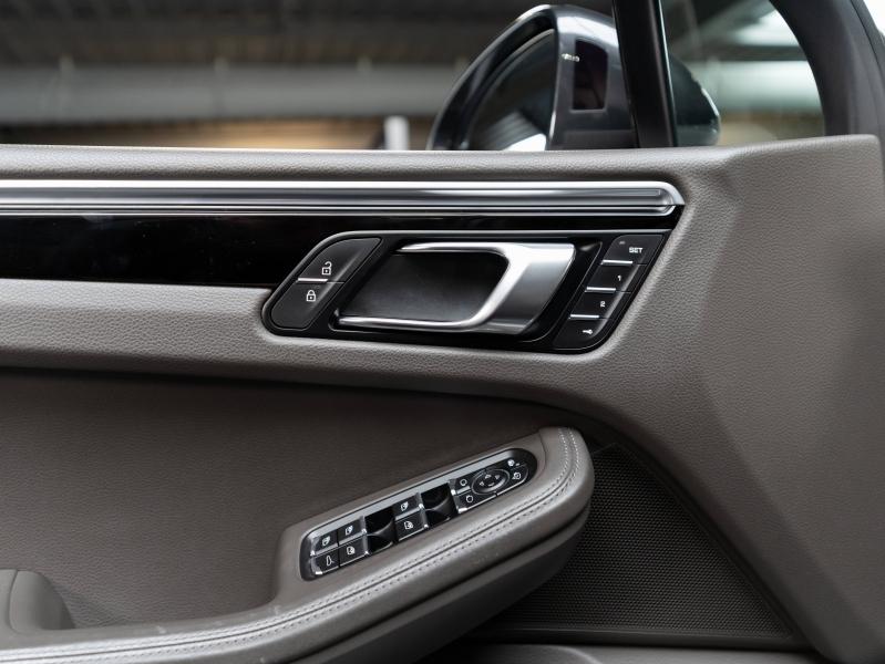 Voitures occasions PORSCHE MACAN S Champagne-au-Mont-d'Or